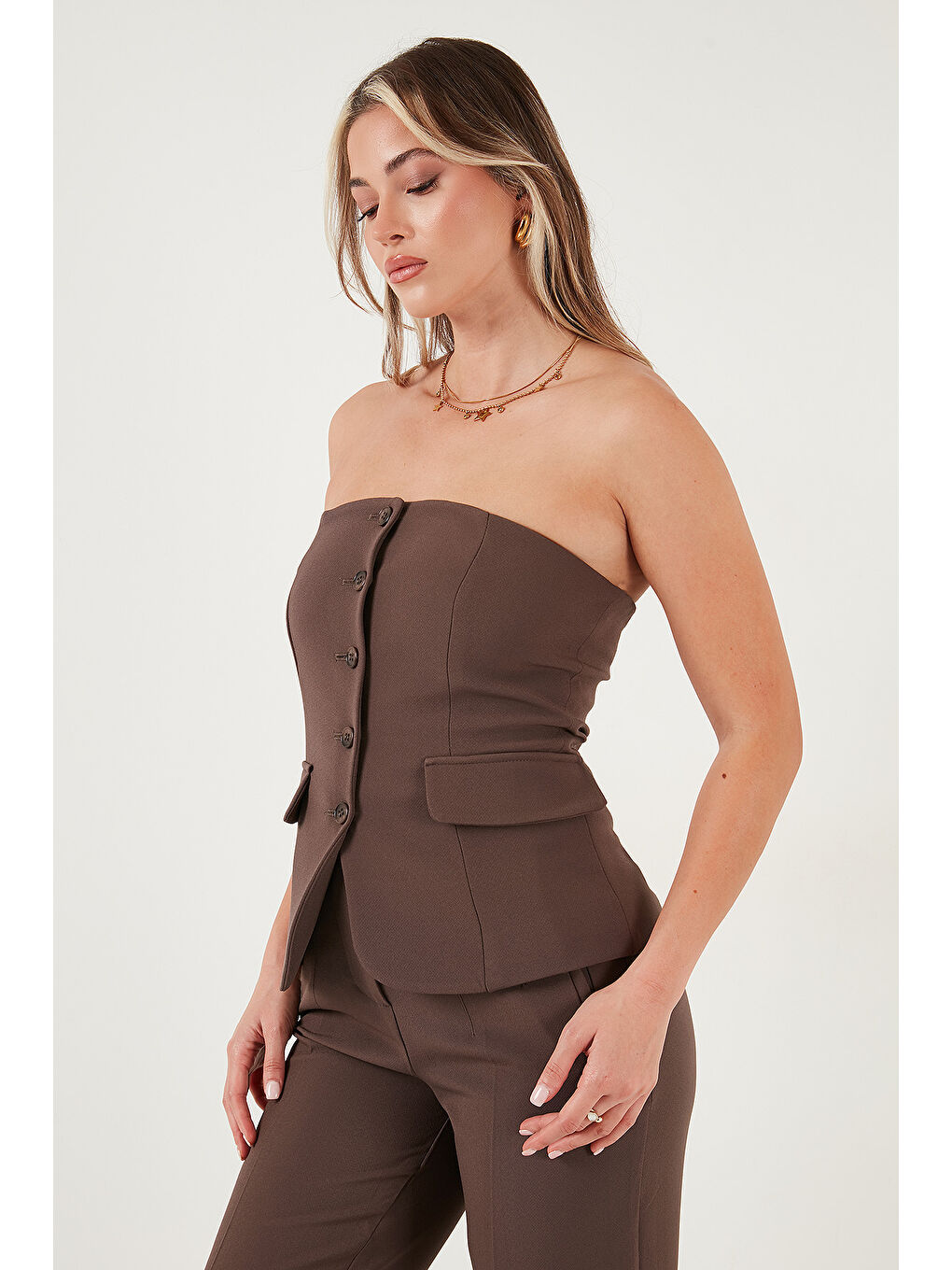 Kahverengi Regular Fit Straplez Yaka Düğmeli Yelek 6839611-2