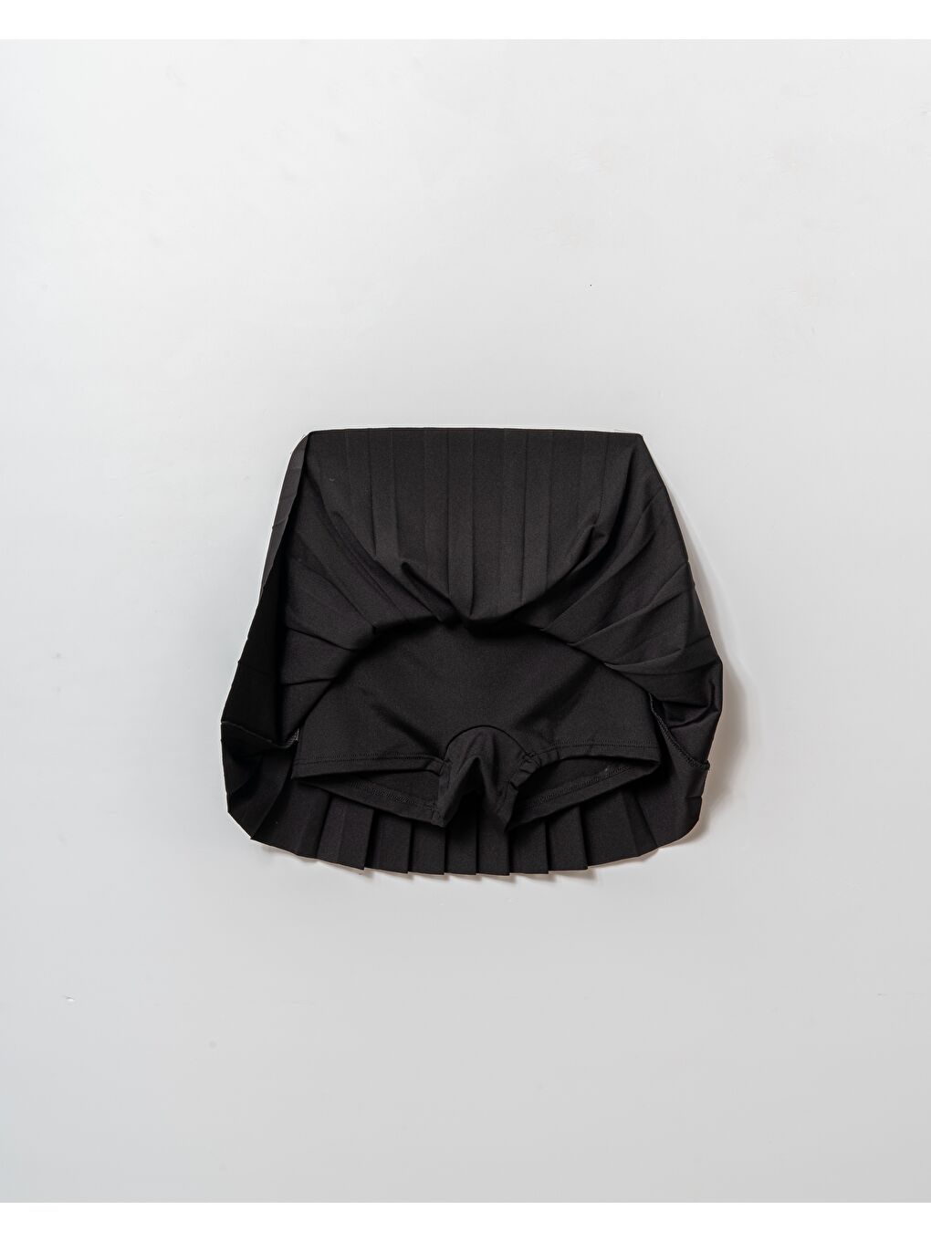 Siyah Kız Çocuk Kabartmalı Şort Etekli Crop Sporcu Mayo Takım-1