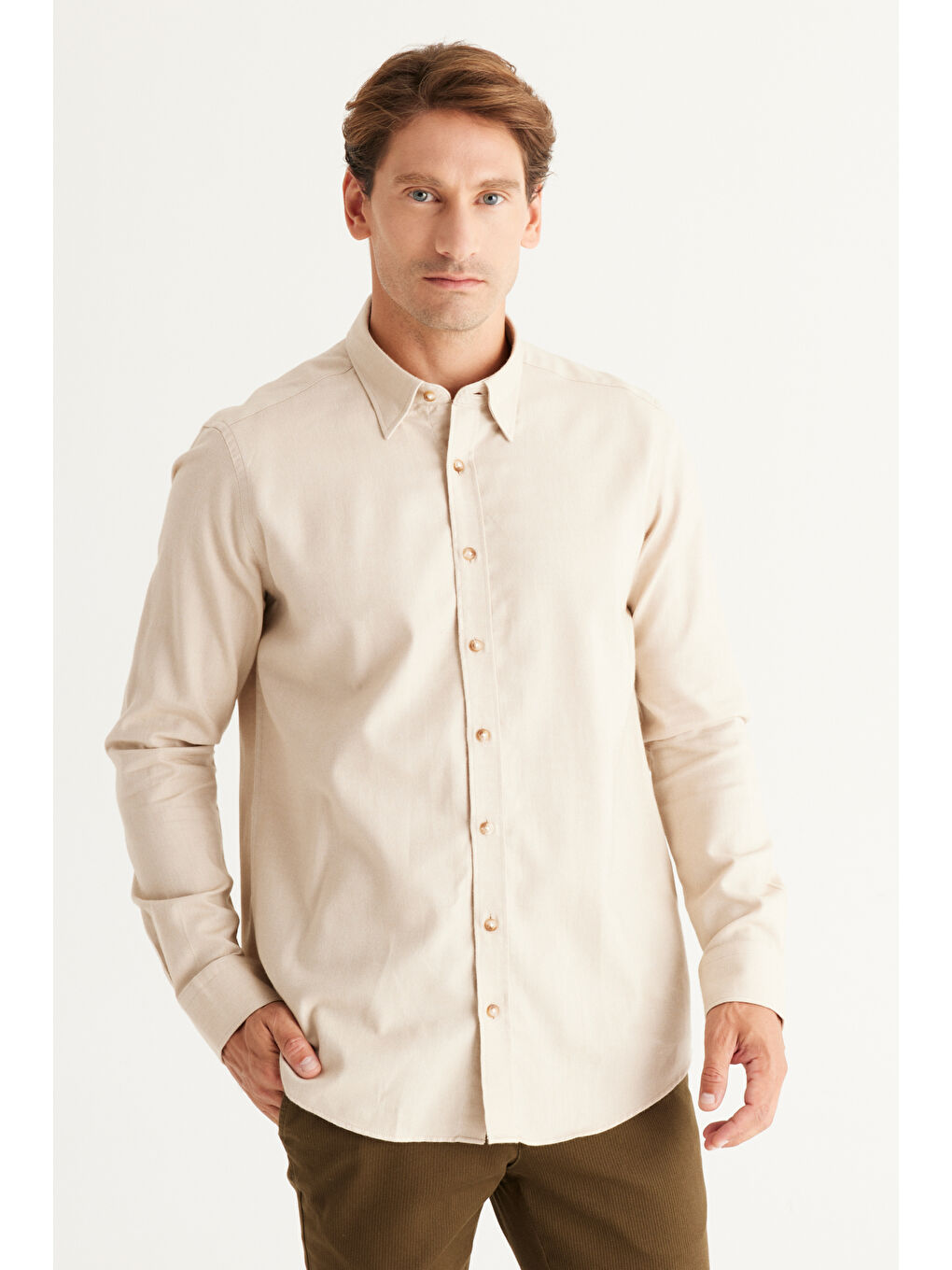 Erkek Bej Dar Kesim Gizli Düğme Yaka %100 Pamuk Gömlek-4