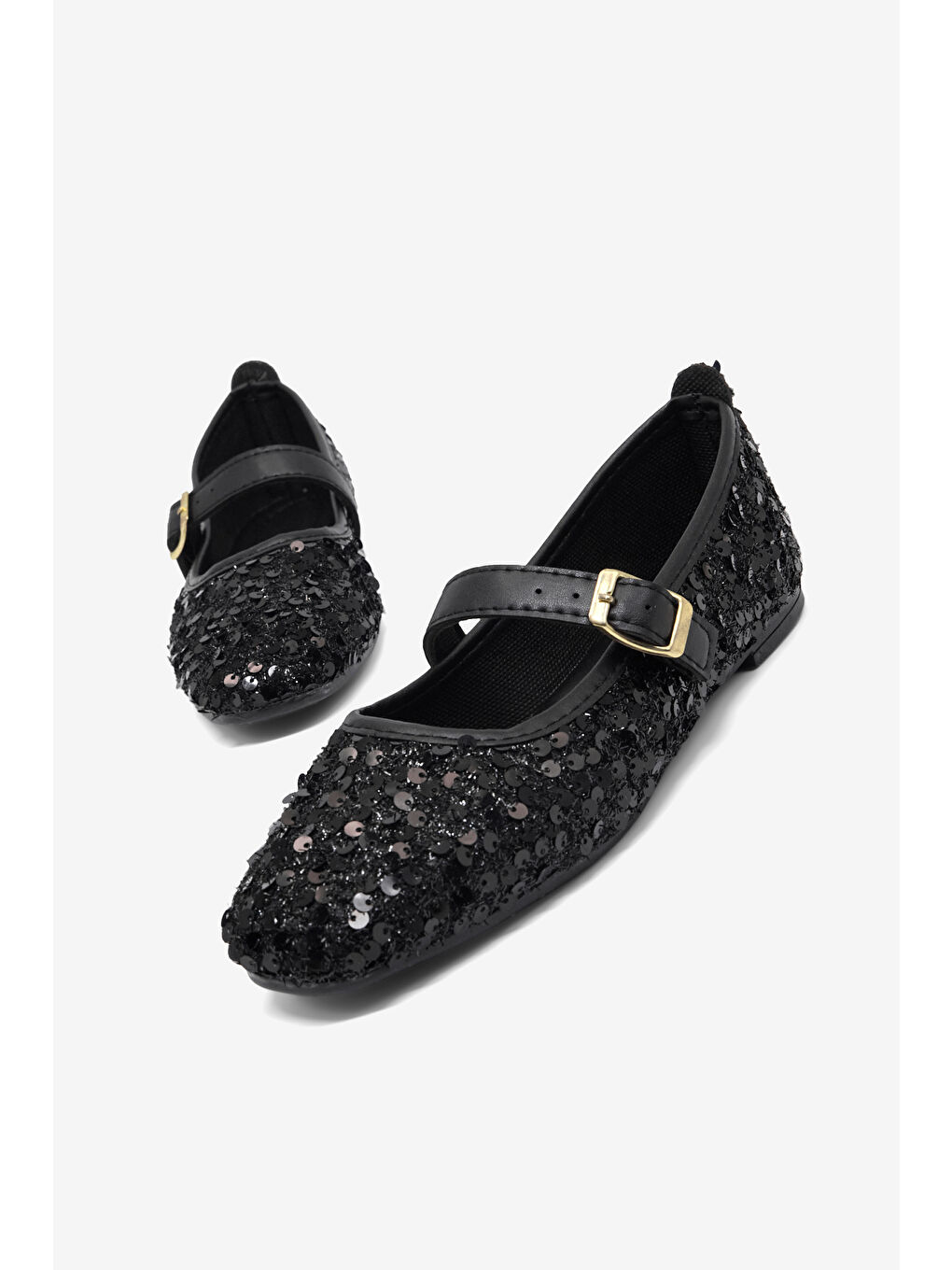 Kadın Siyah Siyah Rahat Kalıp Pullu Tokalı Günlük Babet-1