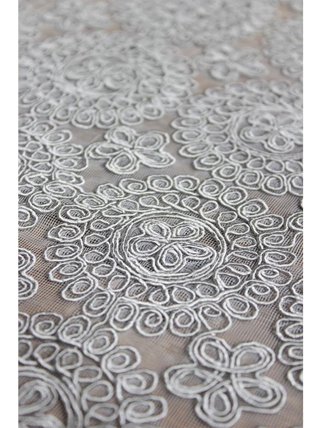 Papatya Kordone Tek Masa Örtüsü Gri-9