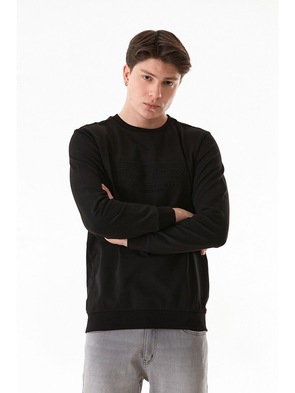 Siyah Kabartma Desenli Bisiklet Yaka Sweatshirt-2