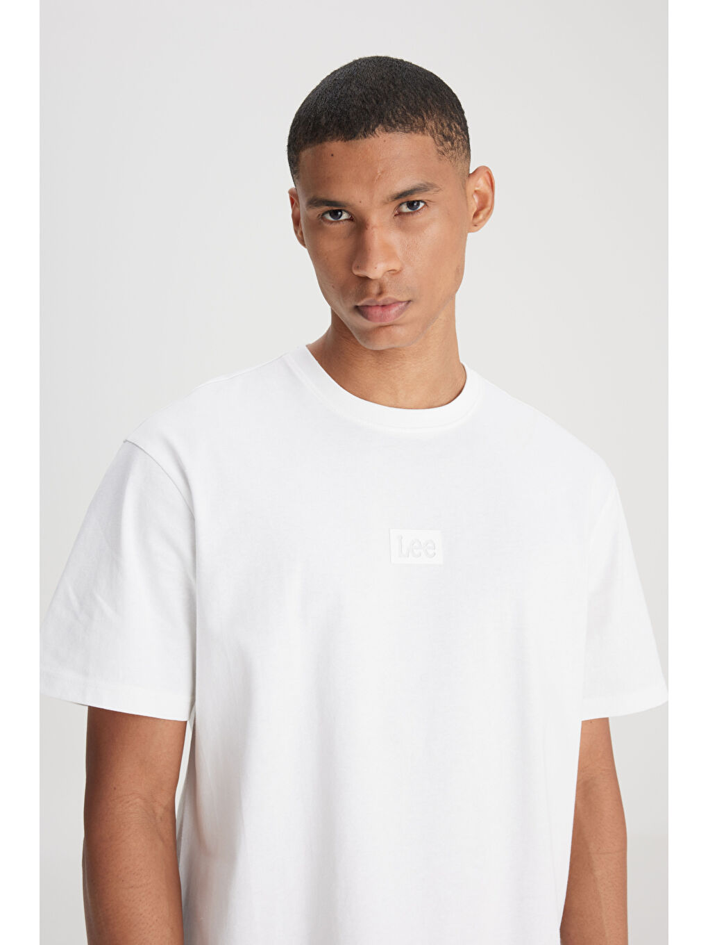 Loose Fit Rahat Kesim Bisiklet Yaka %100 Pamuk Kırık Beyaz Tişört-3