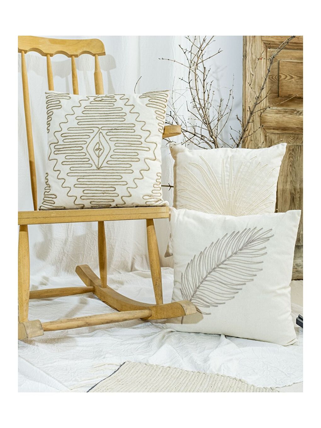 Bej Bohem Tarzı Pamuklu Nakışlı 45x45 Kırlent Kılıfı-3