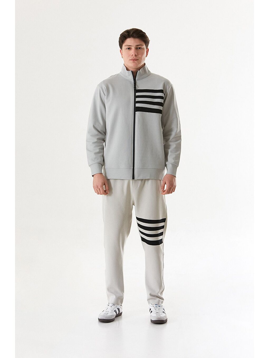Gri Yanı Şeritli Dik Yaka Fermuarlı Sweatshirt-3