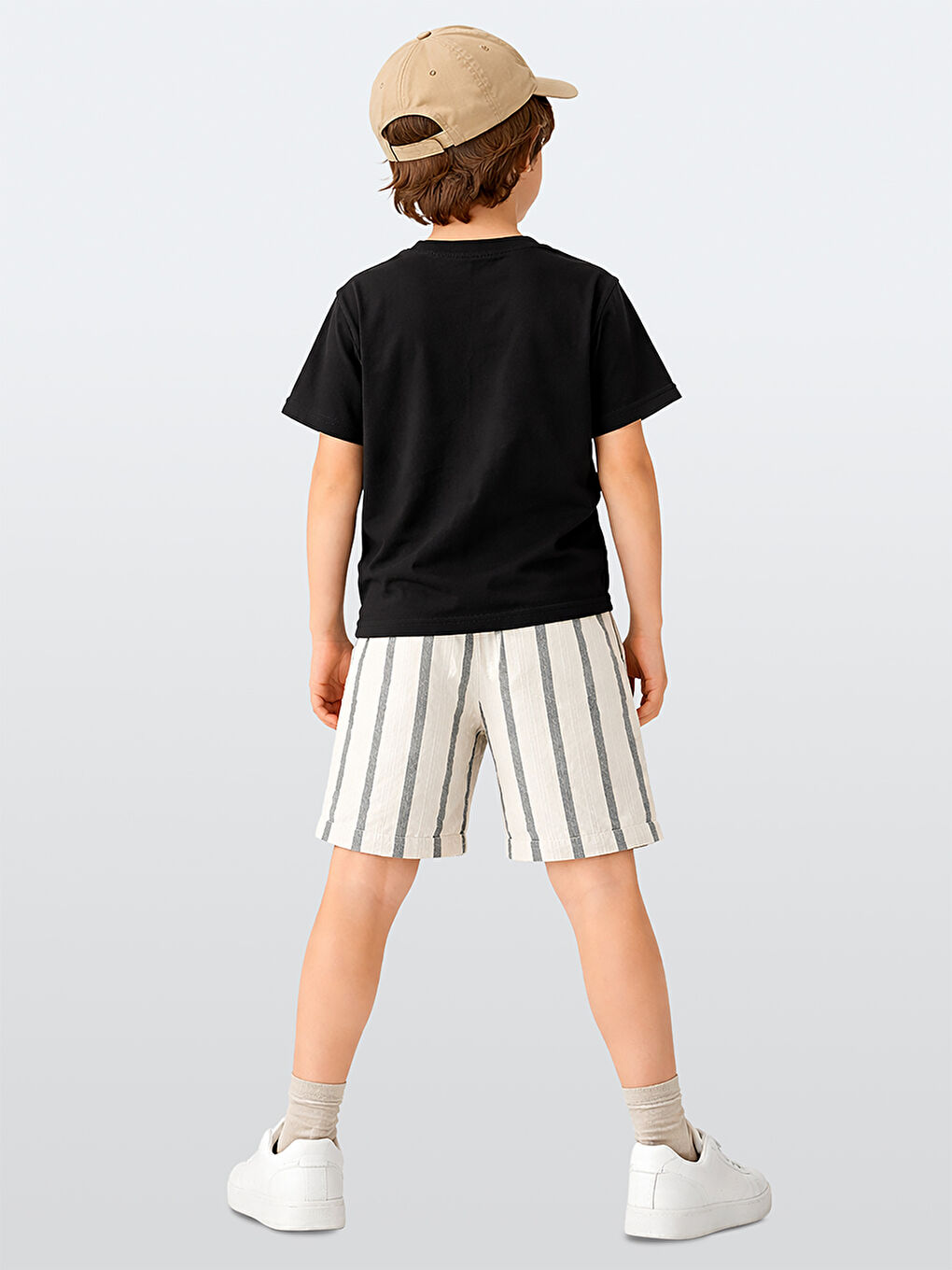 Siyah Erkek Çocuk Takım Dino Pamuk T-Shirt Ve Çizgili Keten Görünümlü Yazlık Şort-1