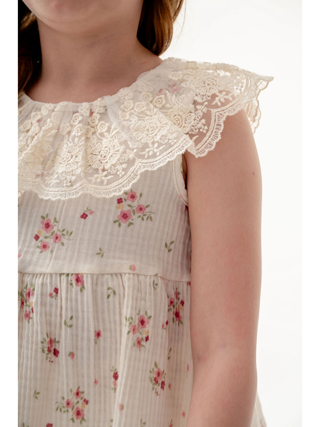 Pembe Dantel Yakalı Kız Çocuk Müslin Takım 3831-4