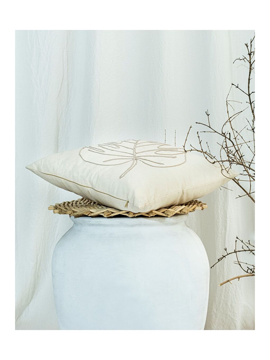 Bej Bohem Tarzı Pamuklu Nakışlı 45x45 Kırlent Kılıfı-2