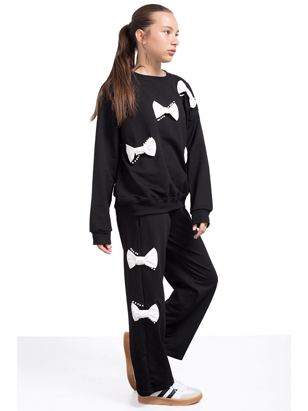 Siyah Fiyonklu İnci Detaylı Kız Çocuk Bisiklet Yaka 2li Eşofman Takımı 21205-3