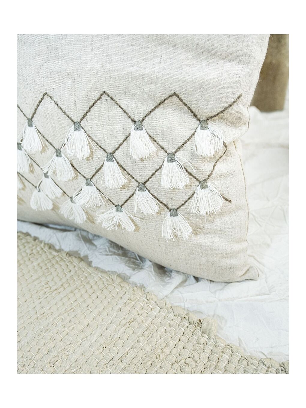 Ekru Bohem Tarzı Keten Pamuk Nakışlı 45x45 Kırlent Kılıfı-2