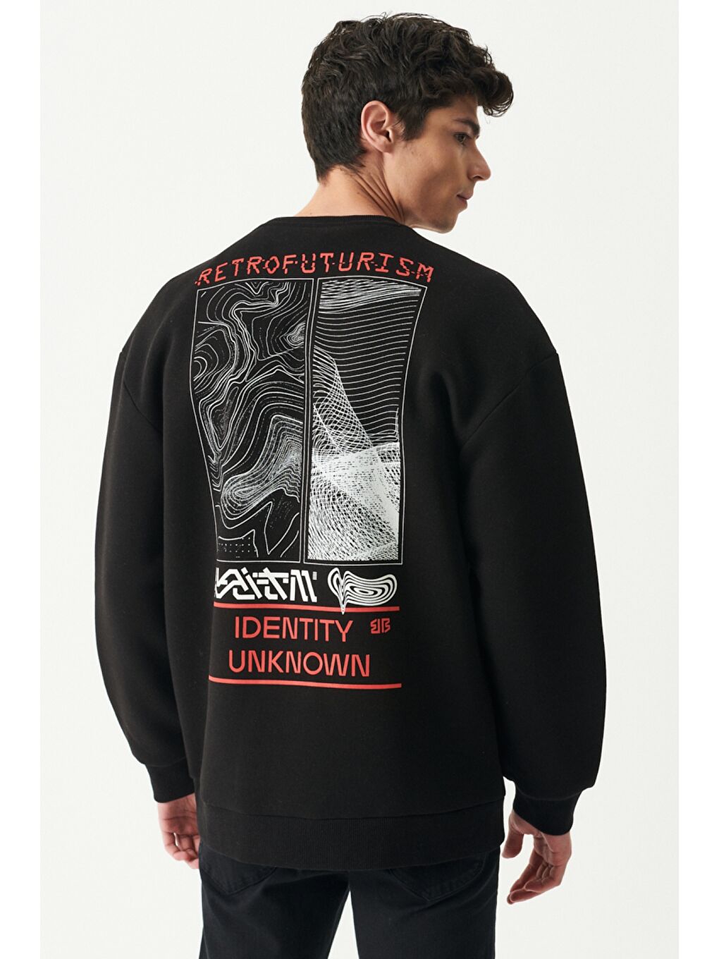 Oversize Fit Bisiklet Yaka Şardonlu Siyah Sweatshirt-7