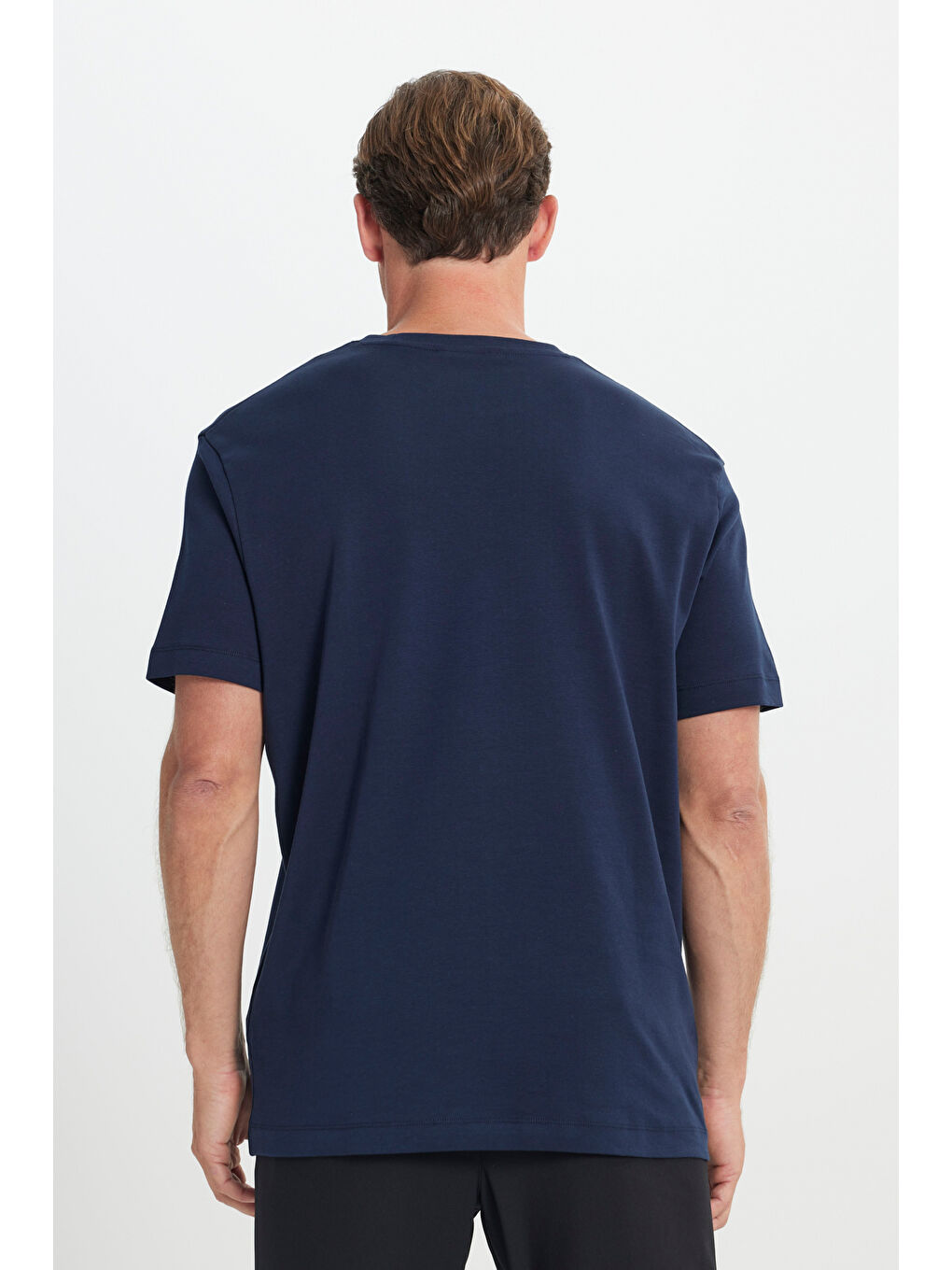 Erkek Lacivert Modern Fit Rahat Kesim %100 Pamuk Bisiklet Yaka Tişört-4