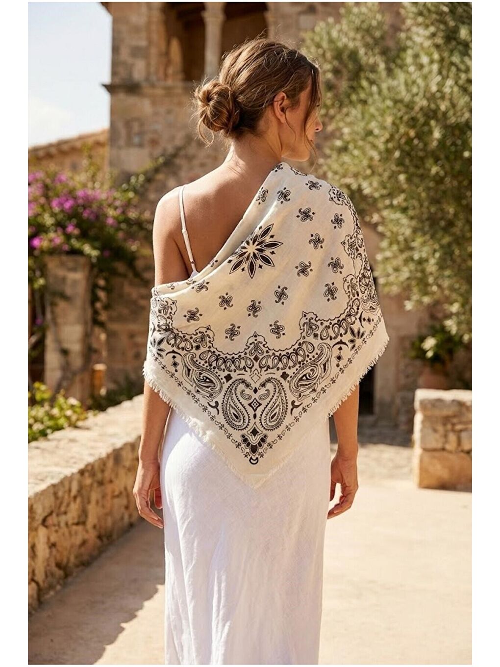 Kahverengi Kadın Vizon Etnik Desenli Bohem Üçgen Şal Bandana 110x110 cm SAL1400-7