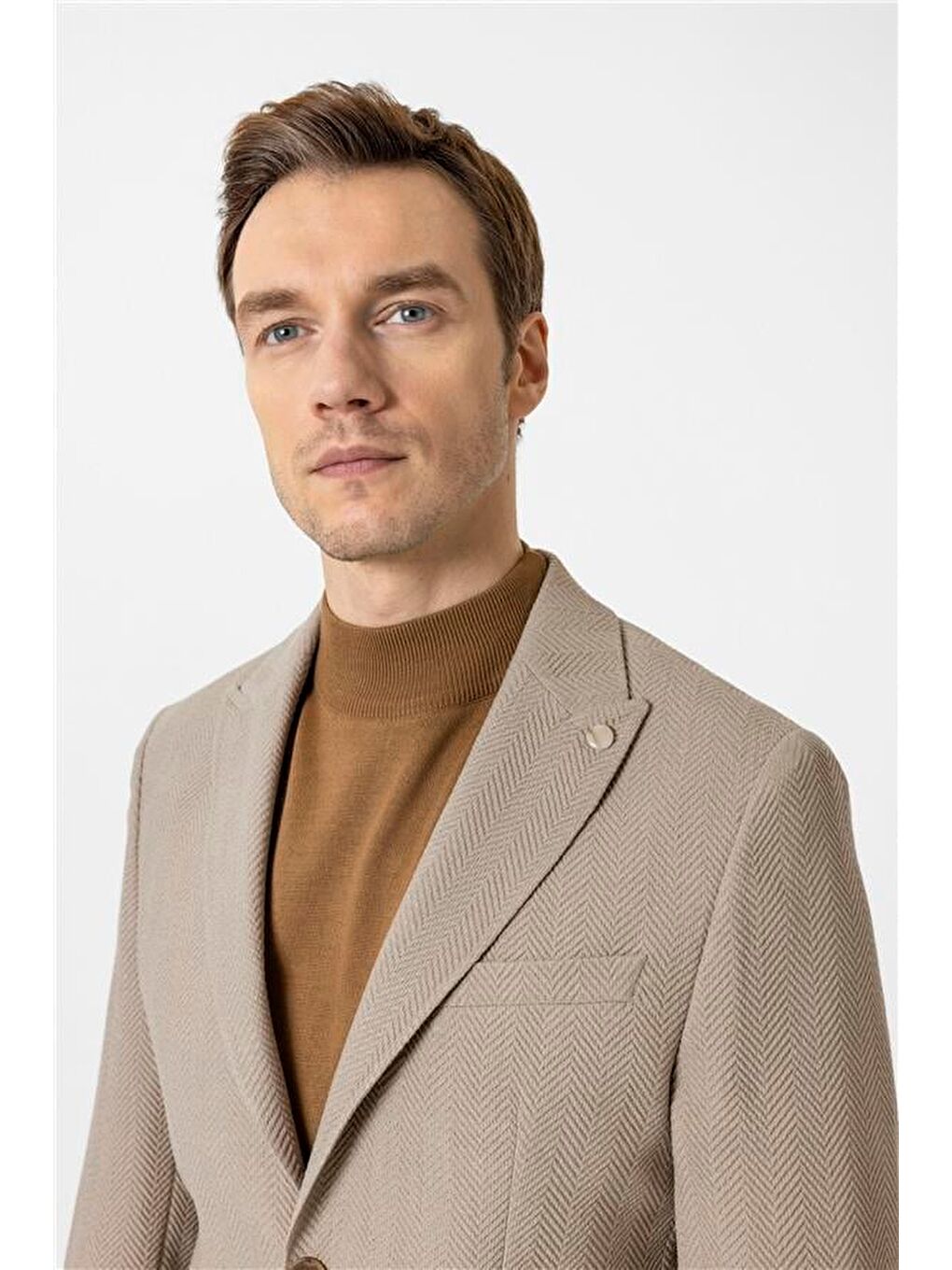 Bej Slim Düz Sivri Yaka 6 Drop Ceket-1