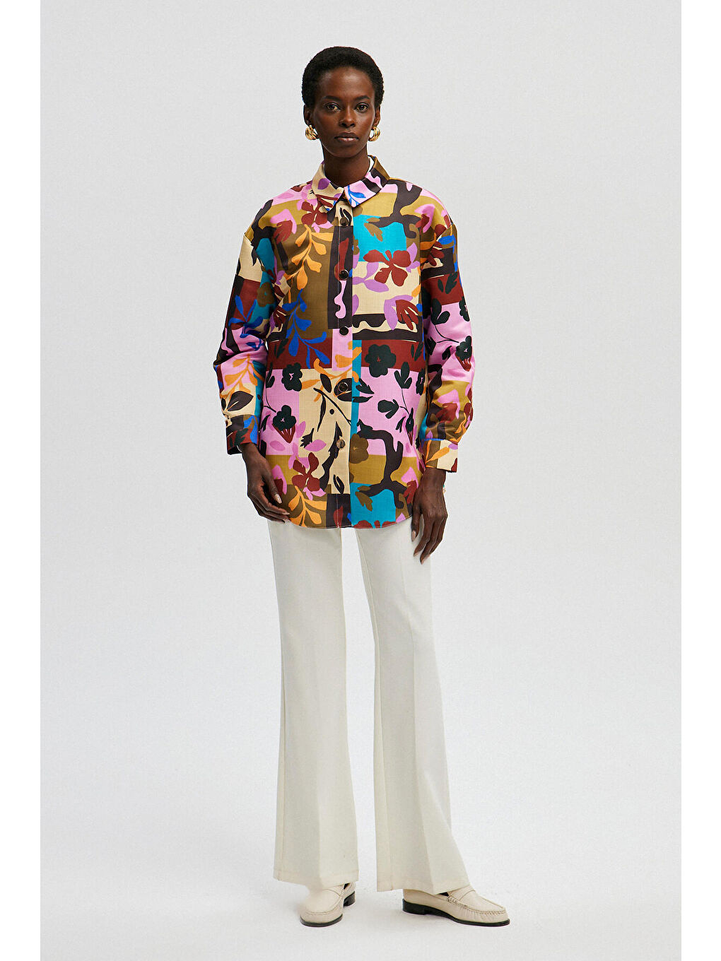 Siyah Desenli Saten Ceket