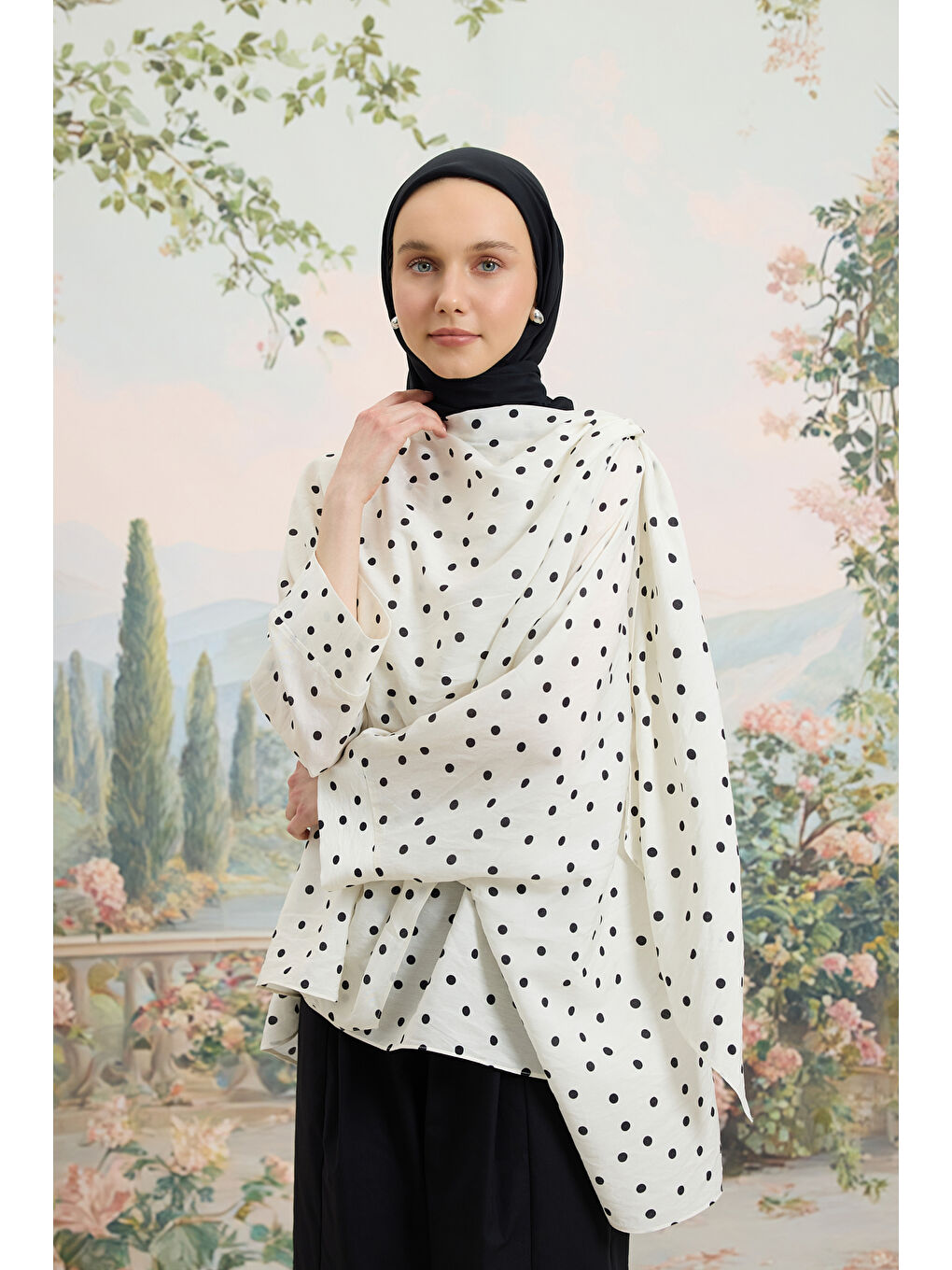 Floş Viskon Düz Eşarp Siyah-2