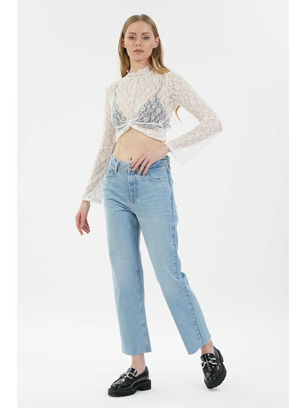 Diana Açık Mavi Yüksek Bel Patı Fermuarlı Paçası Kesikli Straight Fit Jean Pantolon C 4517-079