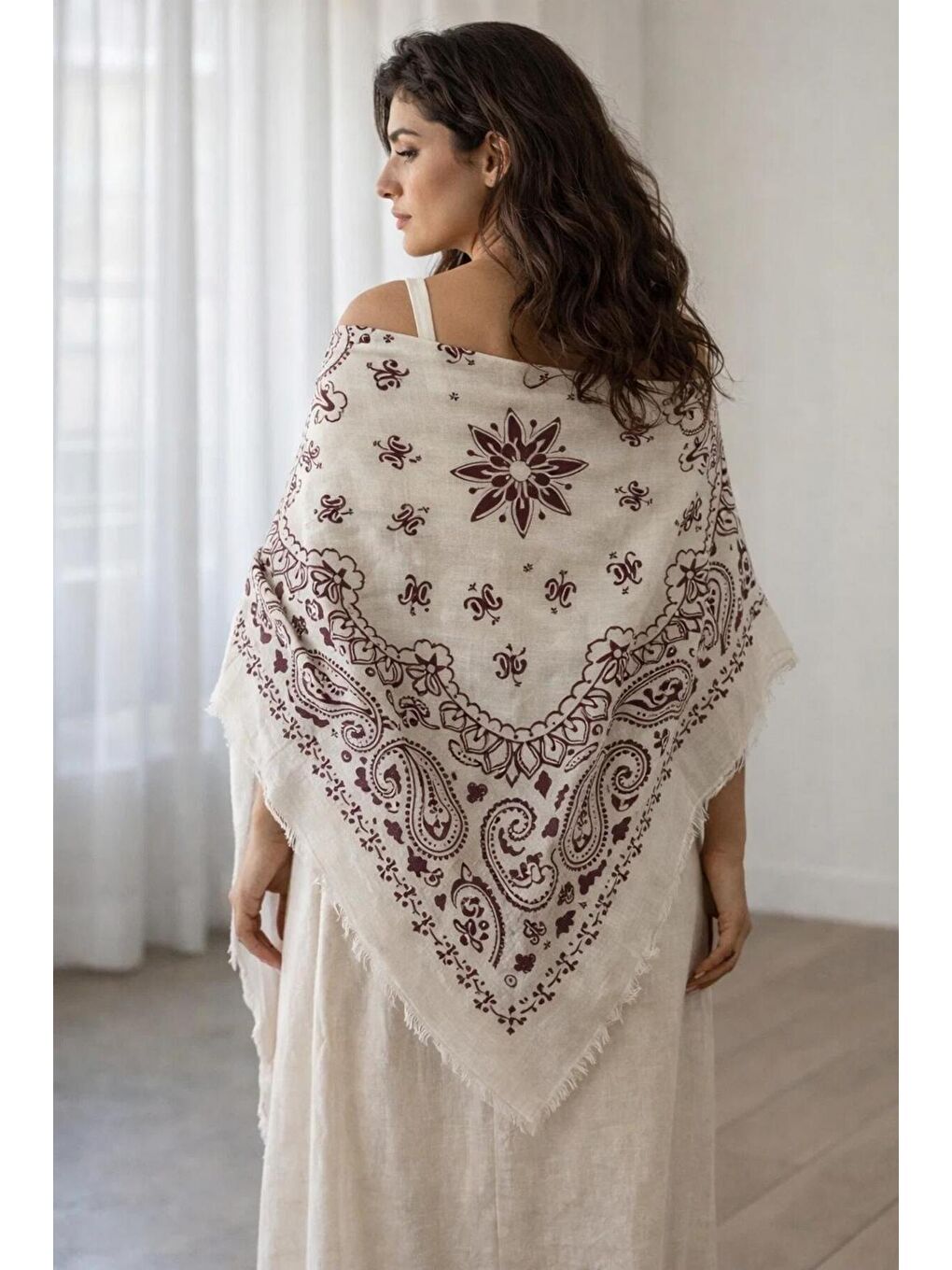 Kadın Bordo Etnik Desenli Bohem Üçgen Şal Bandana 110x110 cm SAL1400 BORDO-2