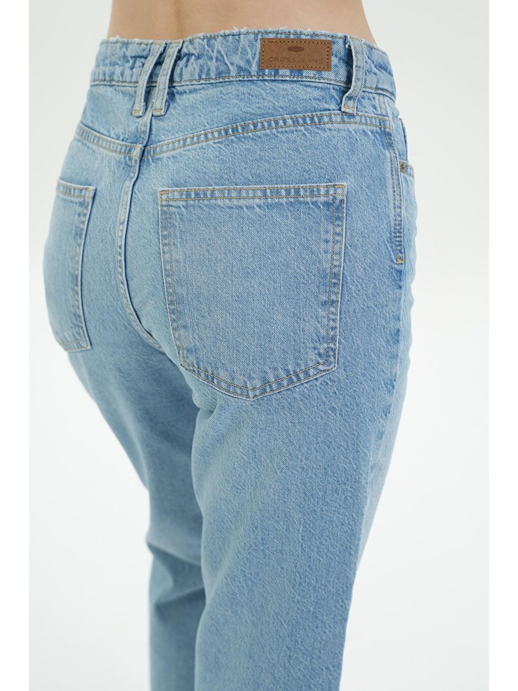 Diana Açık Mavi Yüksek Bel Patı Fermuarlı Paçası Kesikli Straight Fit Jean Pantolon C 4517-079-4