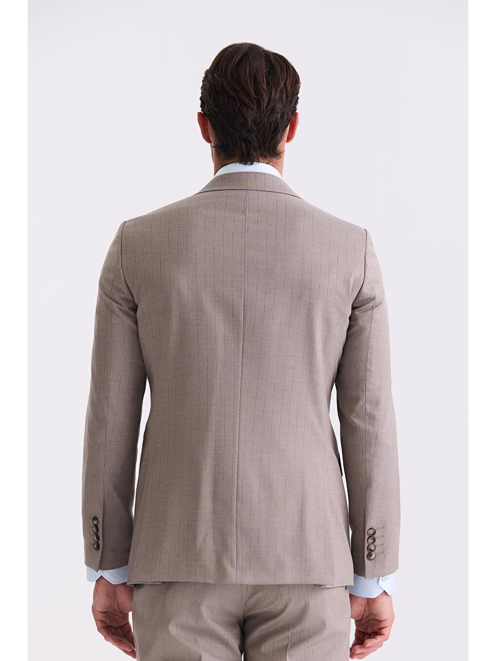 Bej Slim Fit Sivri Yaka Çizgili Kruvaze Takım Elbise-3