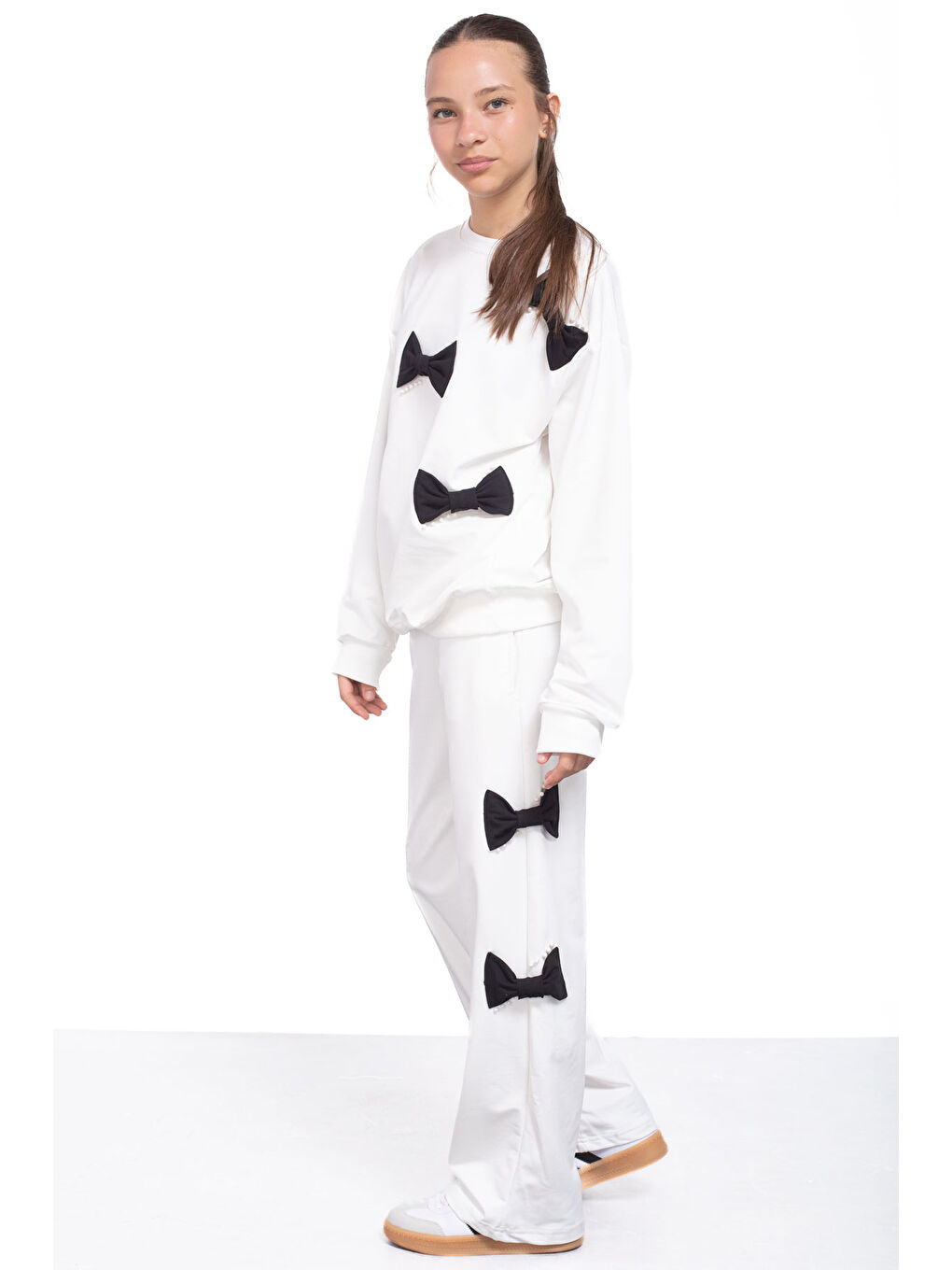 Ekru Fiyonklu İnci Detaylı Kız Çocuk Bisiklet Yaka 2li Eşofman Takımı 21203-4