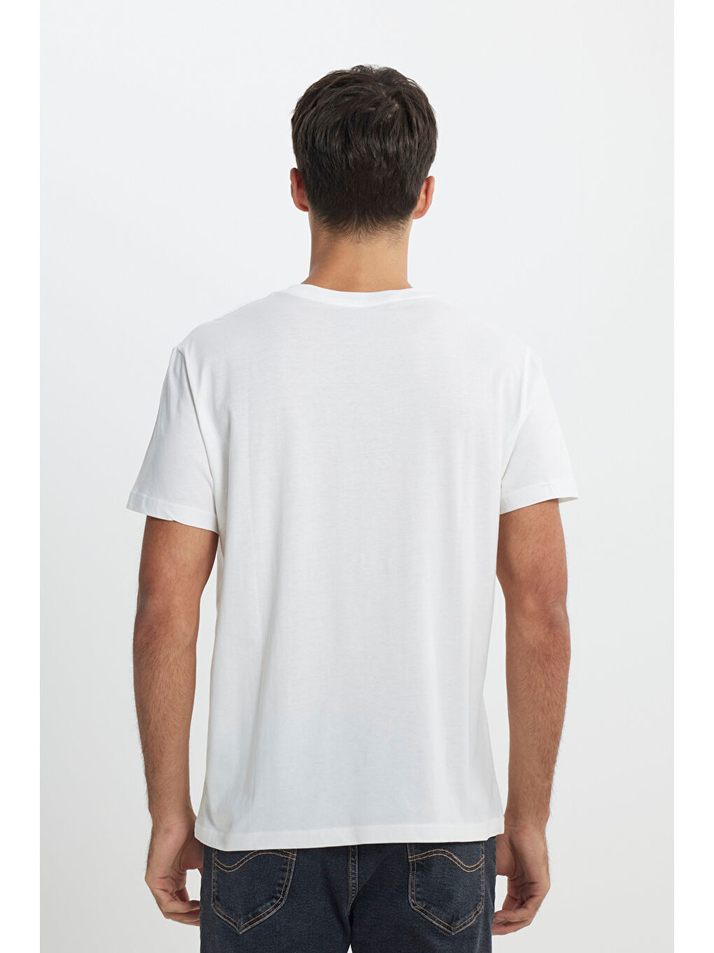 Beyaz Regular Fit Normal Kesim %100 Pamuk Bisiklet Yaka Tişört-4