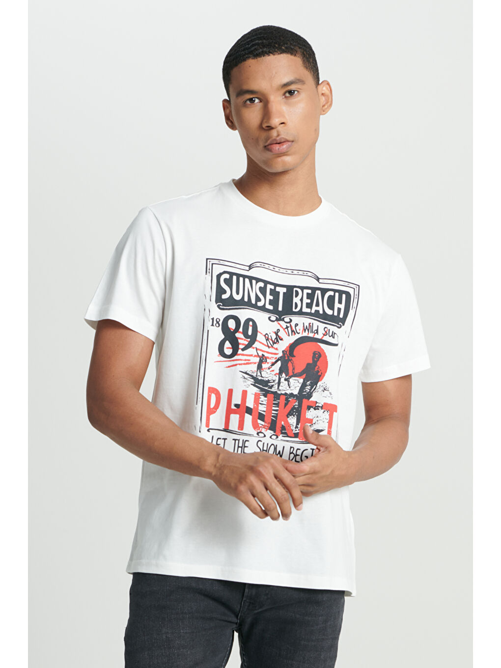 Beyaz Regular Fit Normal Kesim %100 Pamuk Bisiklet Yaka Tişört-2