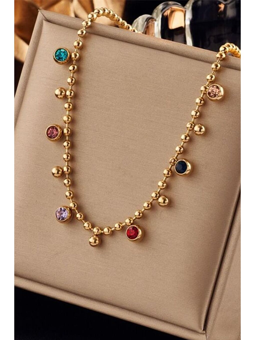 Sarı Rengarenk Taşlı Topçuk Sallantılı Dorika Çelik Gold Zİncir Kolye-4