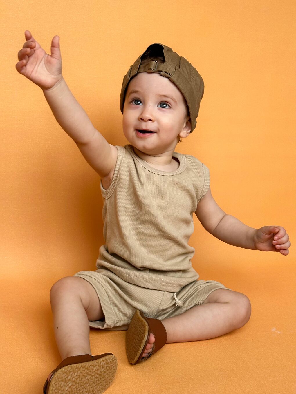 Bej Sıfır Kol Şortlu Takım-1