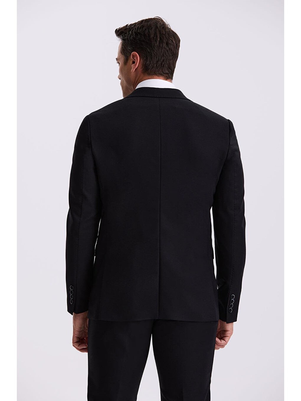 Siyah Slim Fit Mono Yaka Çift Yırtmaçlı Yelekli Takım Elbise-3