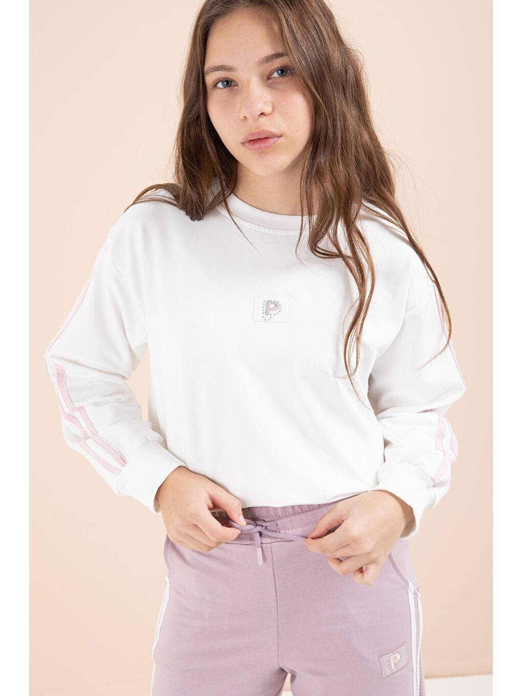 Pembe Gül Kurusu Şerit Detaylı Geniş Paça Nakışlı Kız Oversize Eşofman Takımı 23458-3