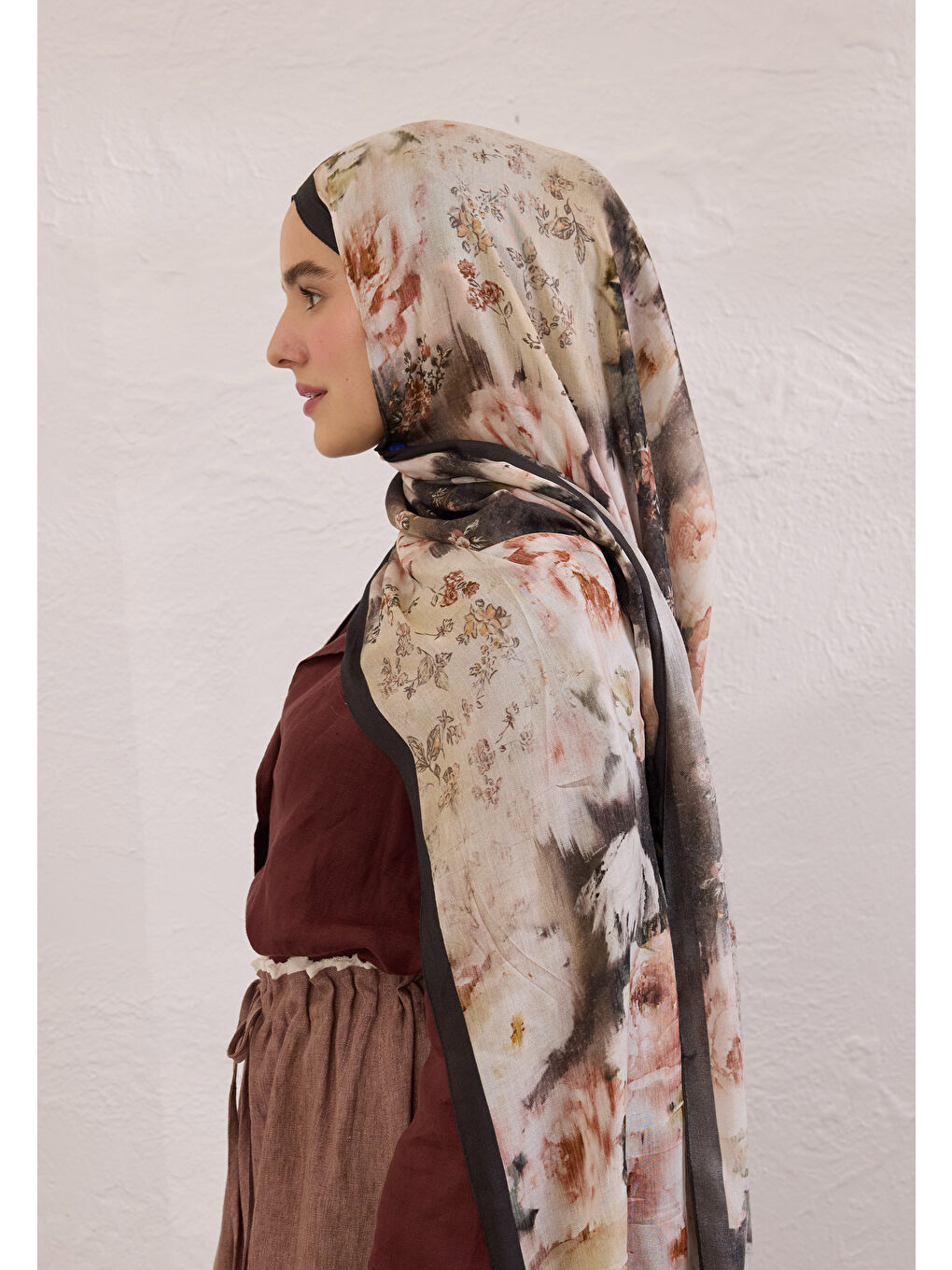 Vıntage Rose Desen Rami Şal Siyah-2