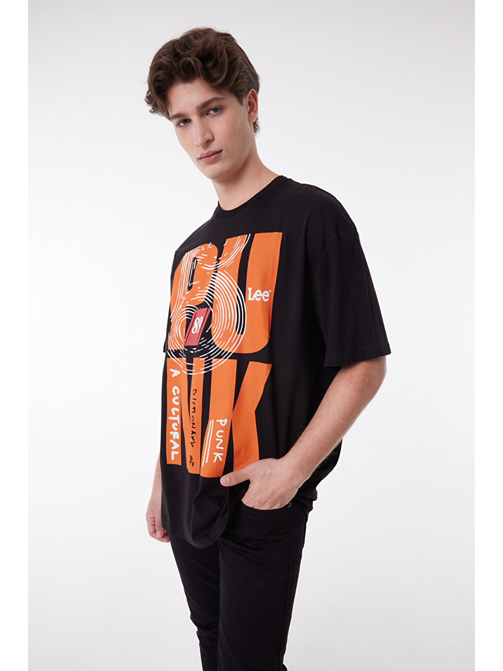 Siyah Regular Fit Rahat Kesim %100 Pamuk Bisiklet Yaka Kısa Kollu Tişört-2