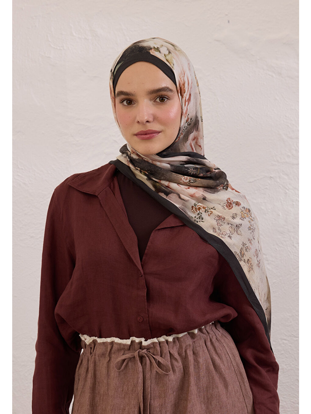 Vıntage Rose Desen Rami Şal Siyah-3