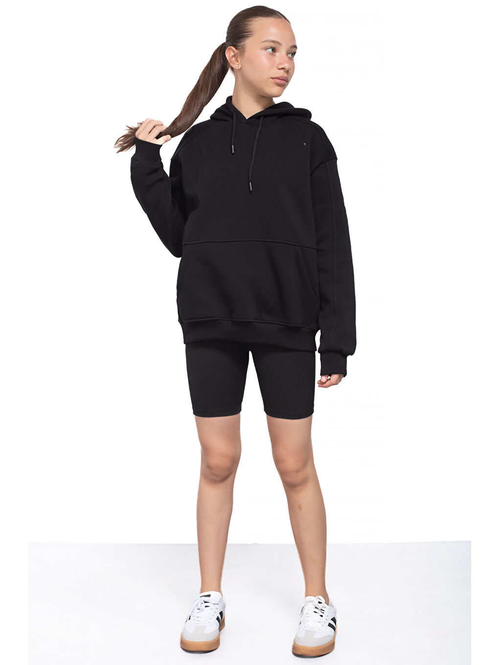 Siyah Kanguru Cepli Basic Şardonlu Kız Çocuk Kapüşonlu Sweatshirt 21207-1