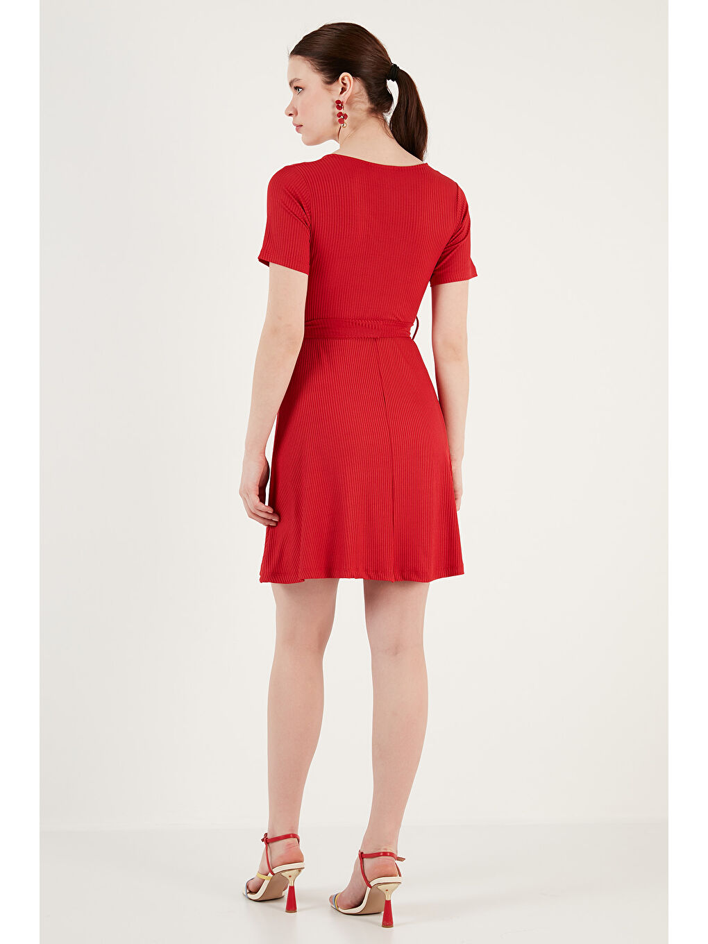 Kırmızı Belden Bağlamalı Kruvaze Yaka Fitilli Kadın Elbise 5864505Y6-5