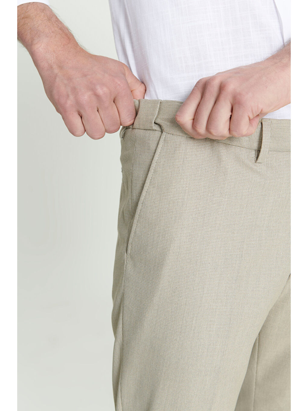 Erkek Kahverengi Comfort Fit Rahat Kesim Yan Cepli Desenli Beli Lastikli Pantolon-3