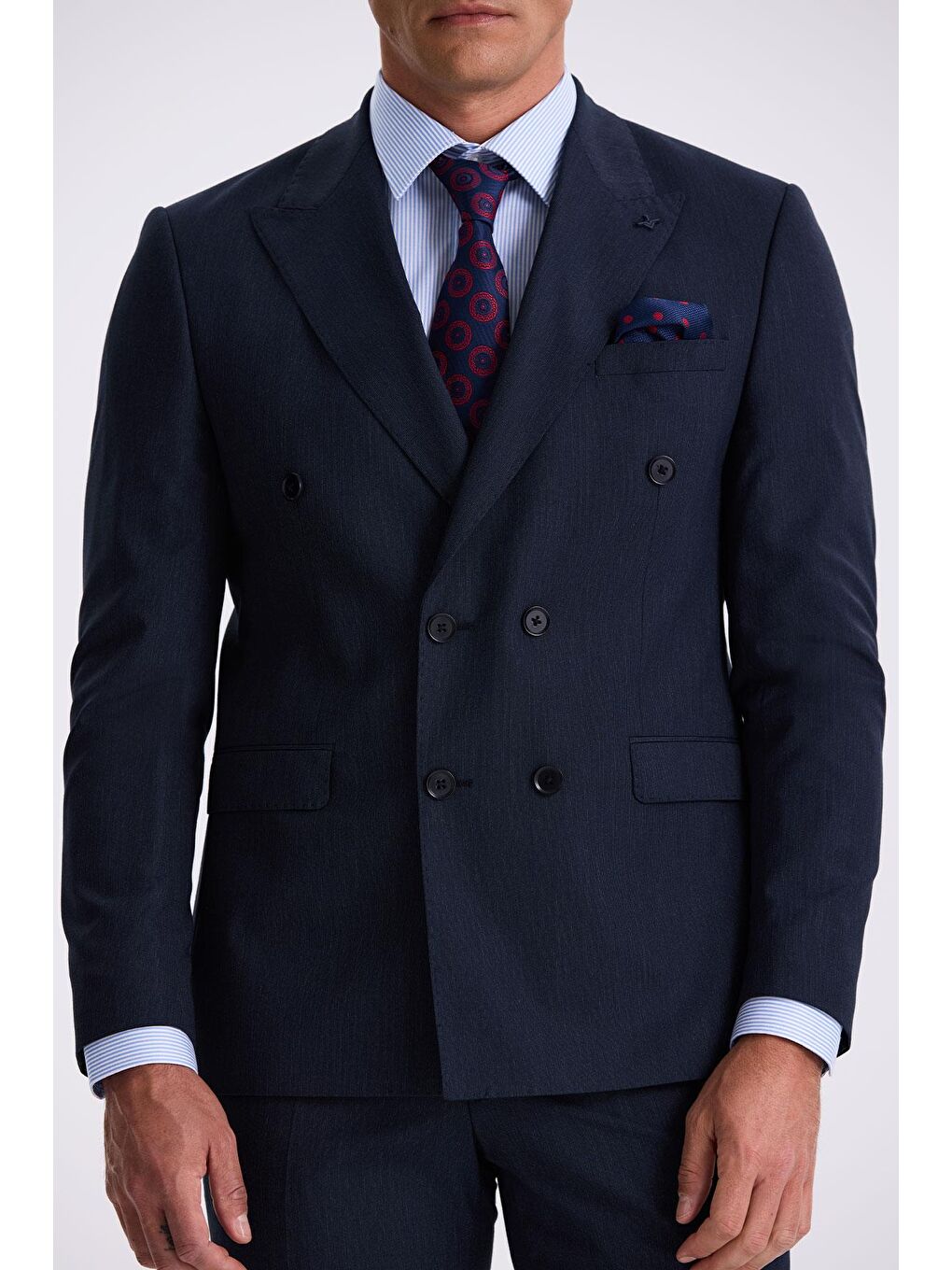 Lacivert Slim Fit Kırlangıç Yaka Çift Yırtmaç Yünlü Kruvaze Takım Elbise-3