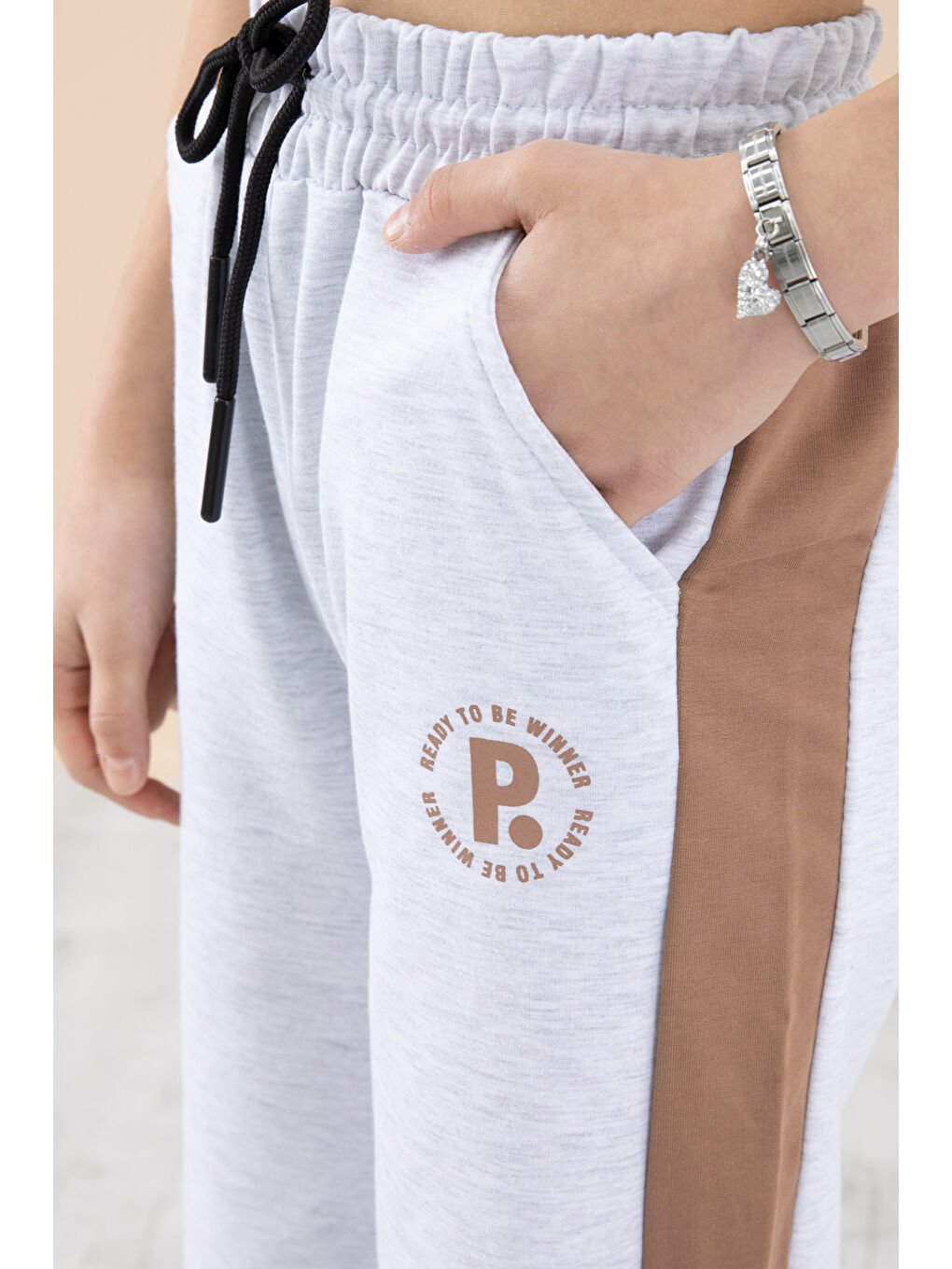 Gri Garnili Geniş Paça Kız Çocuk Beli Lastikli Eşofman Altı 20195-1