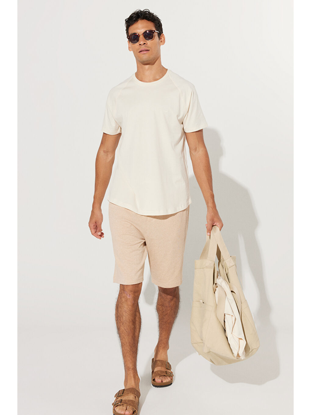 Erkek Ekru Long Fit Bisiklet Yaka %100 Pamuk Kısa Kollu Tişört-1