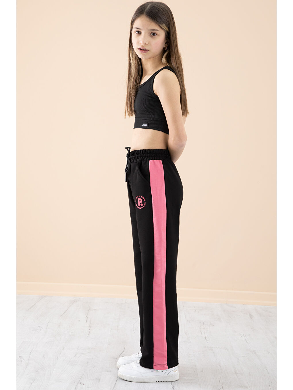 Siyah Garnili Geniş Paça Kız Çocuk Beli Lastikli Eşofman Altı 20198-3