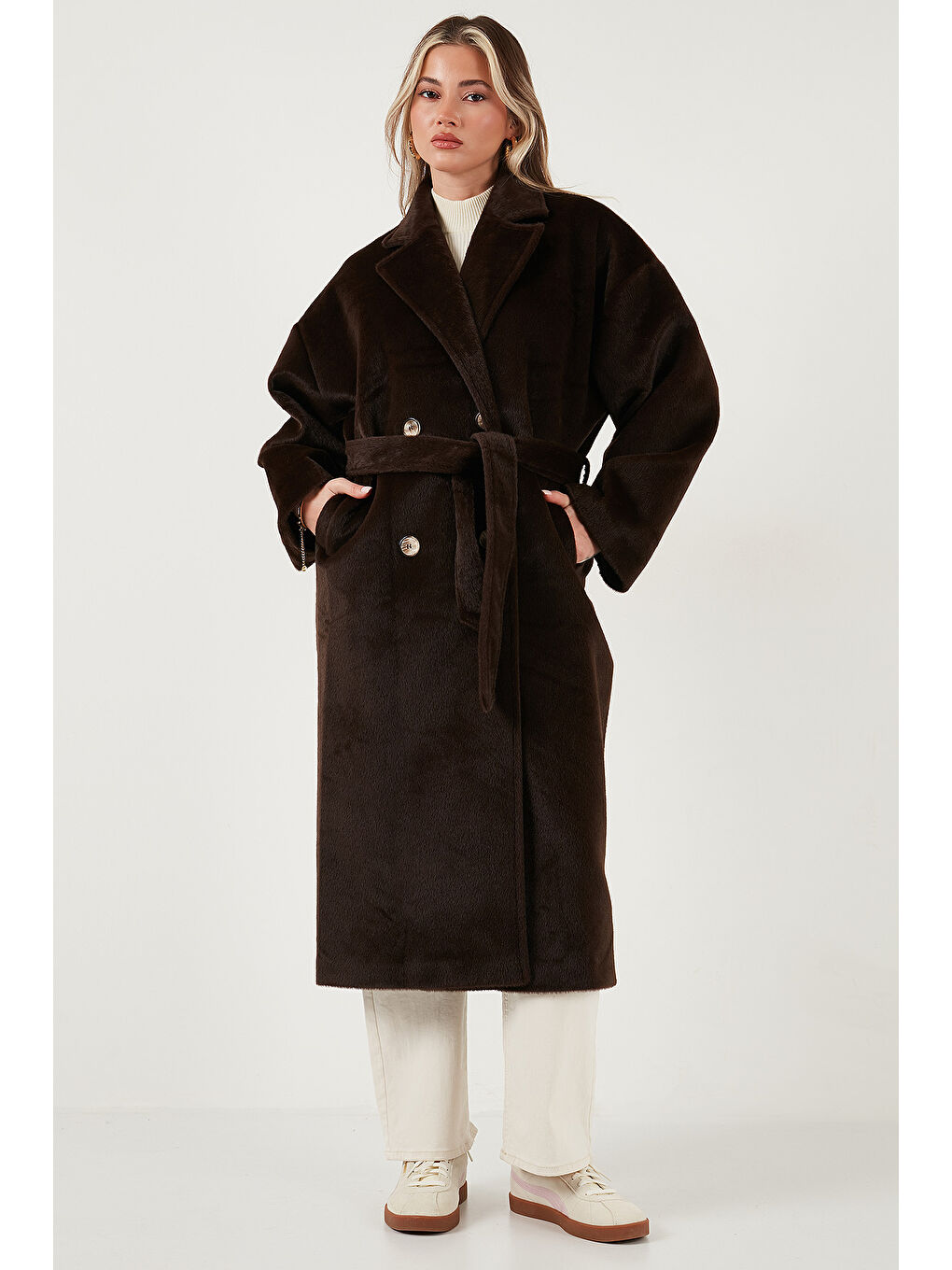 Kahverengi Oversize Kruvaze Yaka Yumuşak Dokulu Uzun Trençkot 6839610