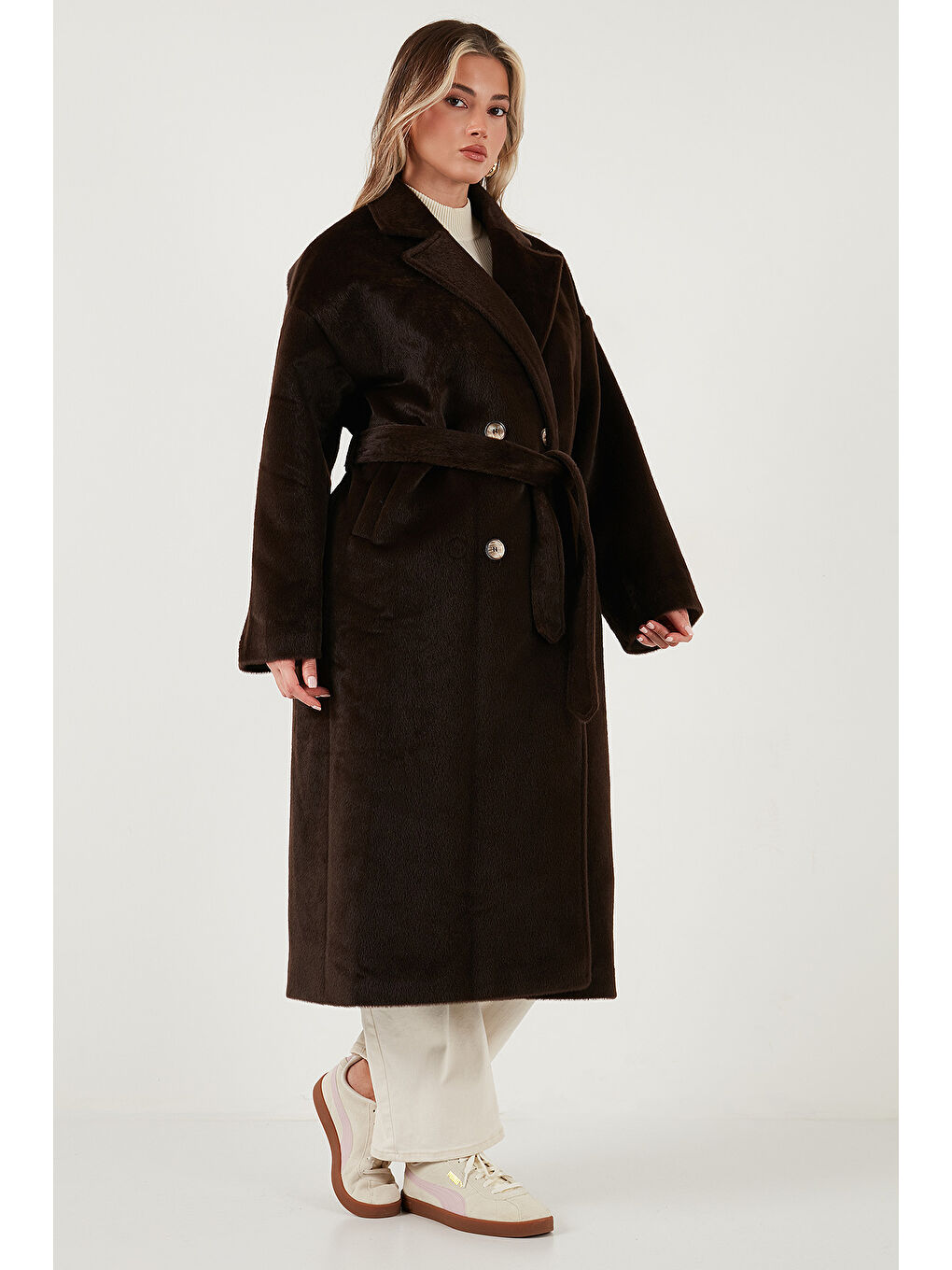 Kahverengi Oversize Kruvaze Yaka Yumuşak Dokulu Uzun Trençkot 6839610-2