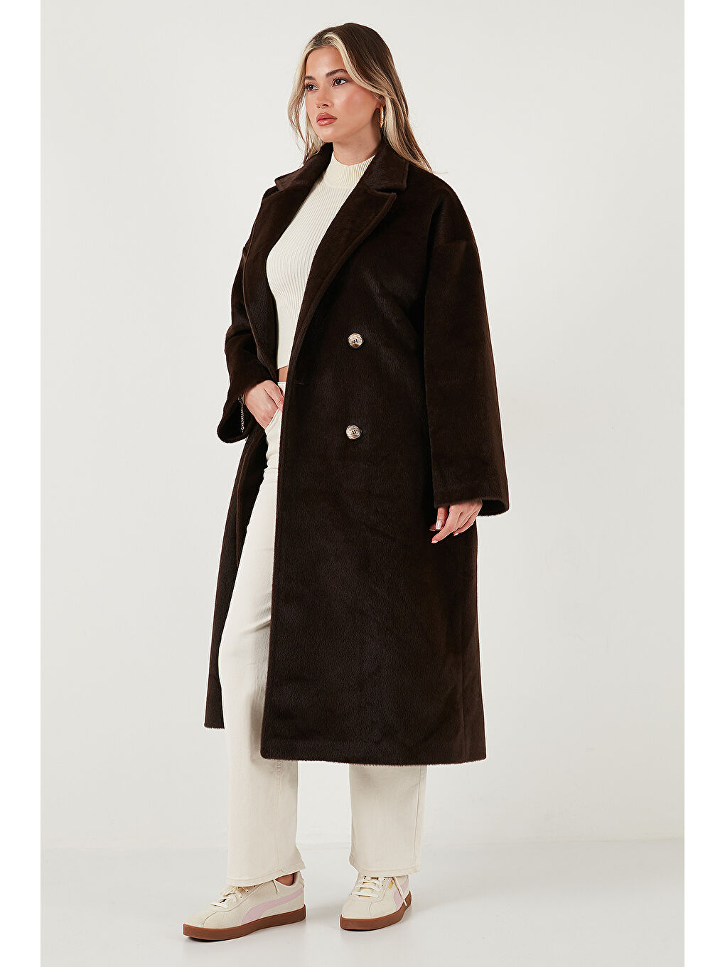 Kahverengi Oversize Kruvaze Yaka Yumuşak Dokulu Uzun Trençkot 6839610-3