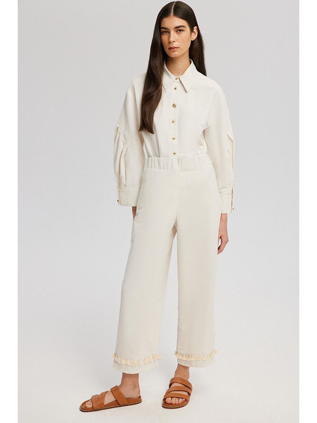 Ekru Paçası Püskül Detaylı Keten Pantolon-1