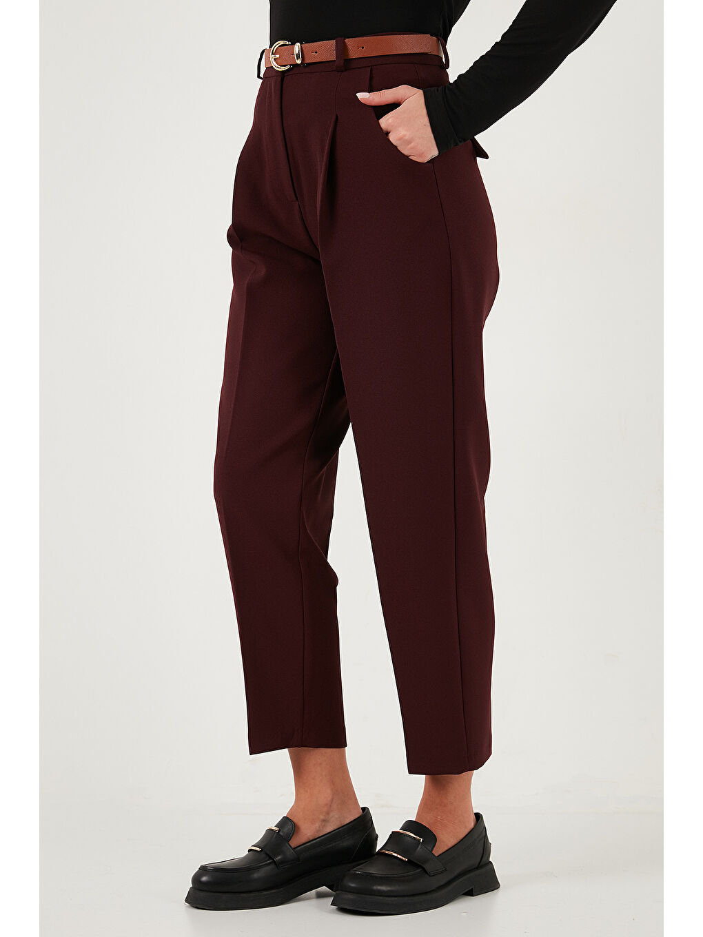 Mürdüm Regular Fit Yüksek Bel Düz Paça Kemerli Pantolon 68350938