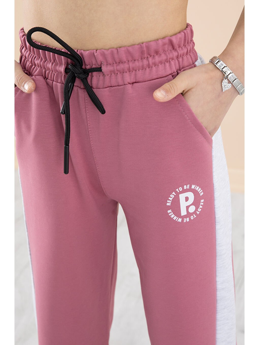 Pembe Gül Kurusu Garnili Geniş Paça Kız Çocuk Beli Lastikli Eşofman Altı 20197-1