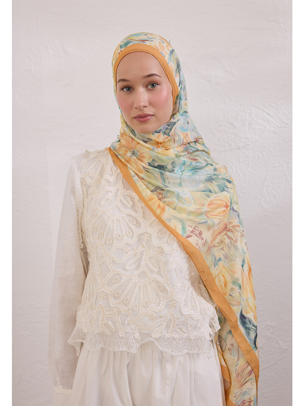 Sarı Pure Flora Desen Rami Şal Işığı-2