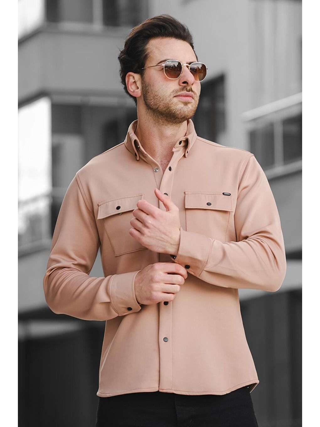 Kahverengi Yx 16703 Çift Cep Kapaklı Çıt Çıtlı Likralı Scuba Kumaş Erkek Gömlek-1