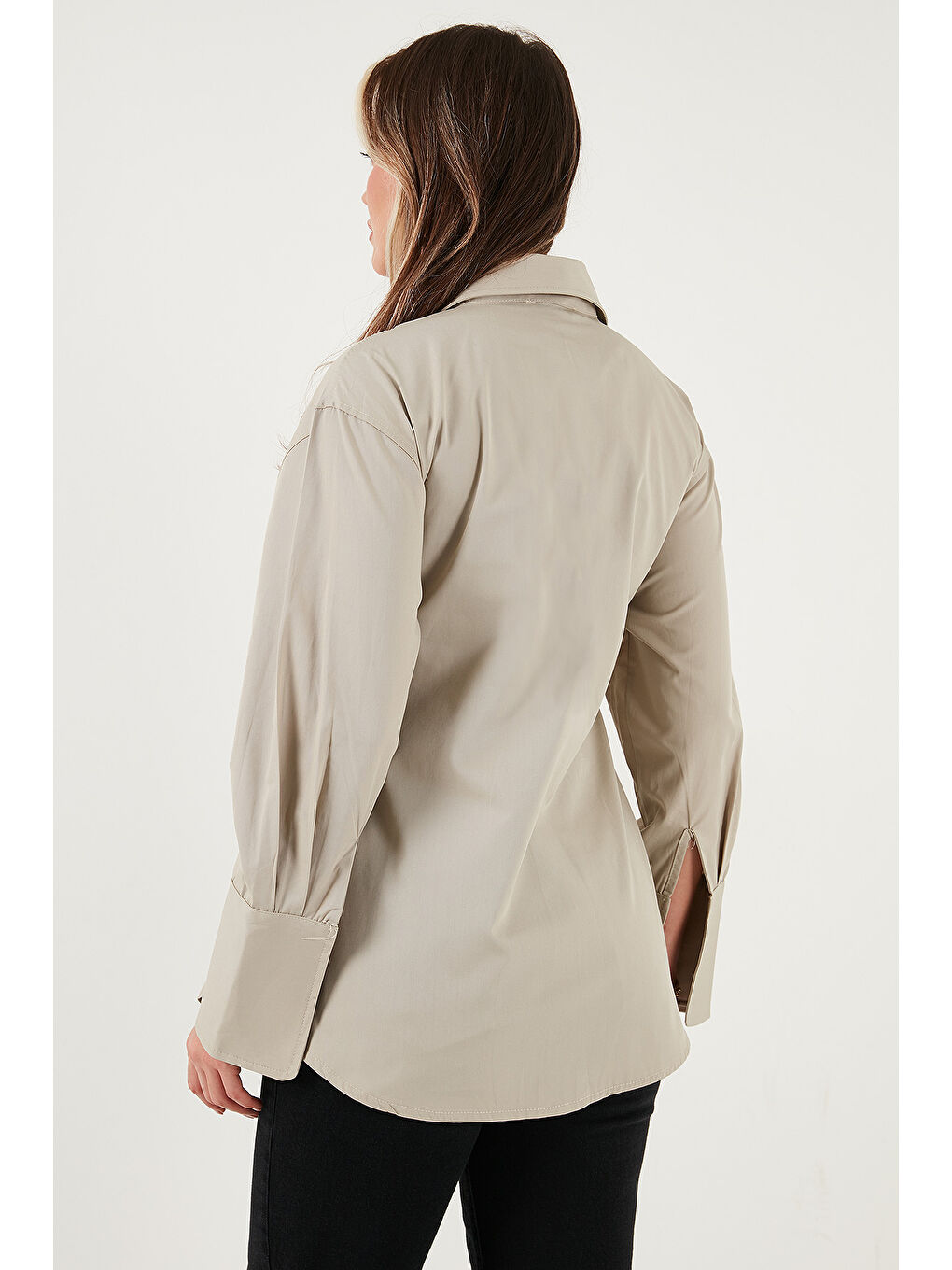 Bej Regular Fit Klasik Yaka Bağlamalı Uzun Kollu Gömlek 6834987-5